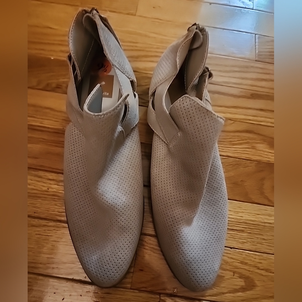 Dolce Vita Ankle Booties
